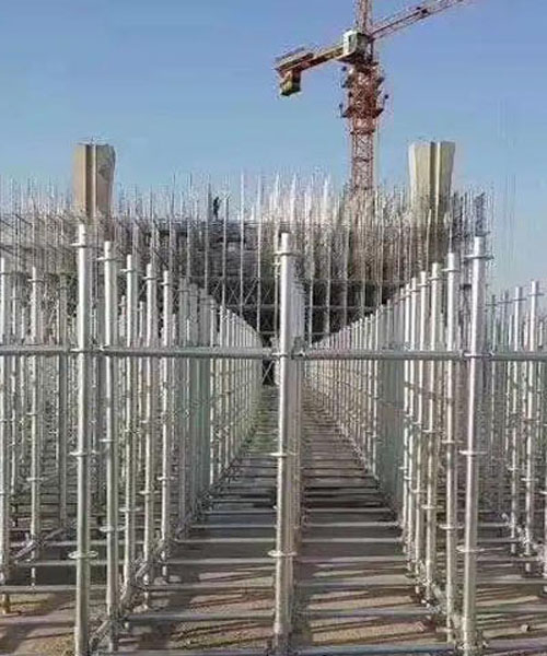 盤(pán)扣腳手架