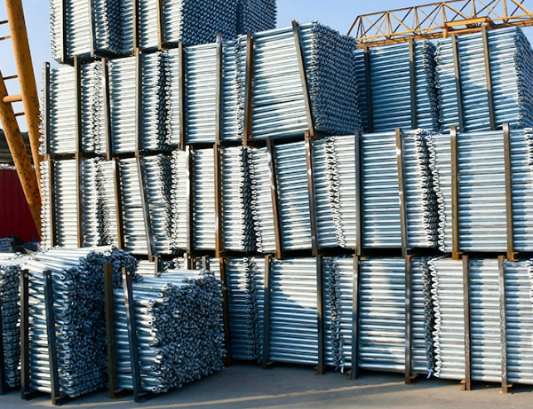 盤(pán)扣腳手架